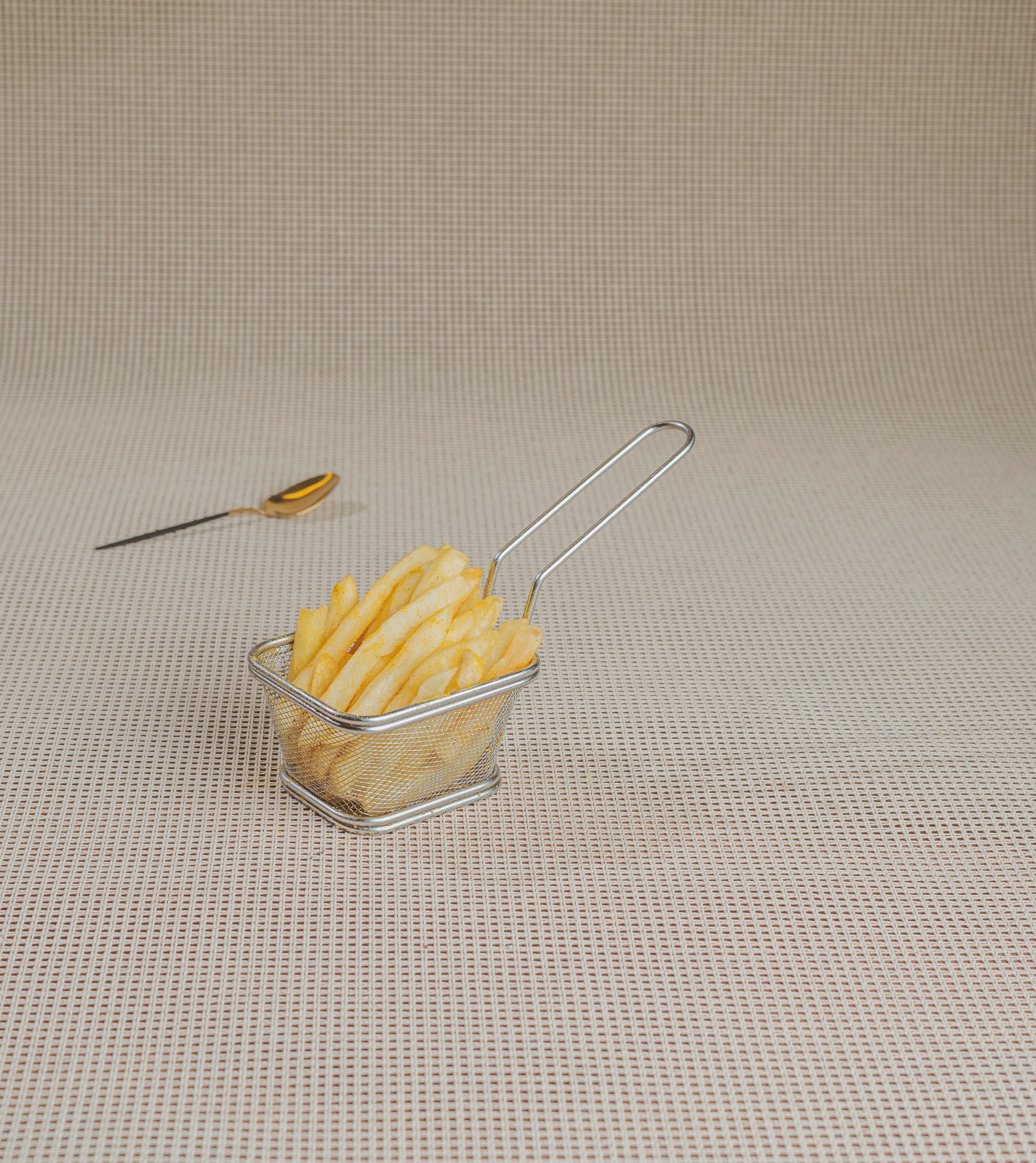 باكت بطاطس محمره