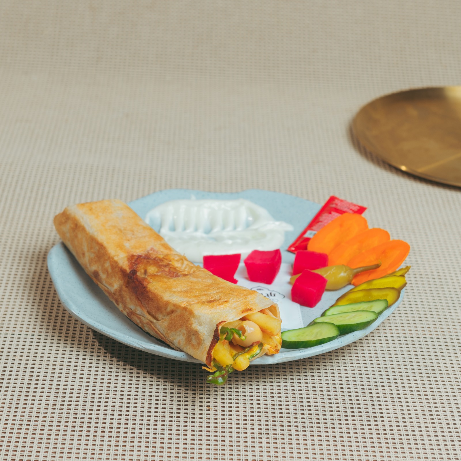 ساندوتش بطاطس بالجبنة الموزاريلا